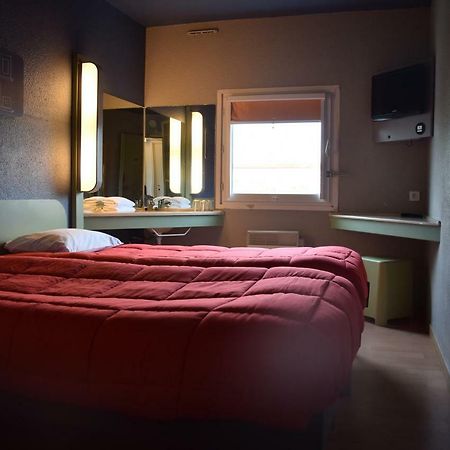 Design Booking Villeneuve le Roi Bagian luar foto