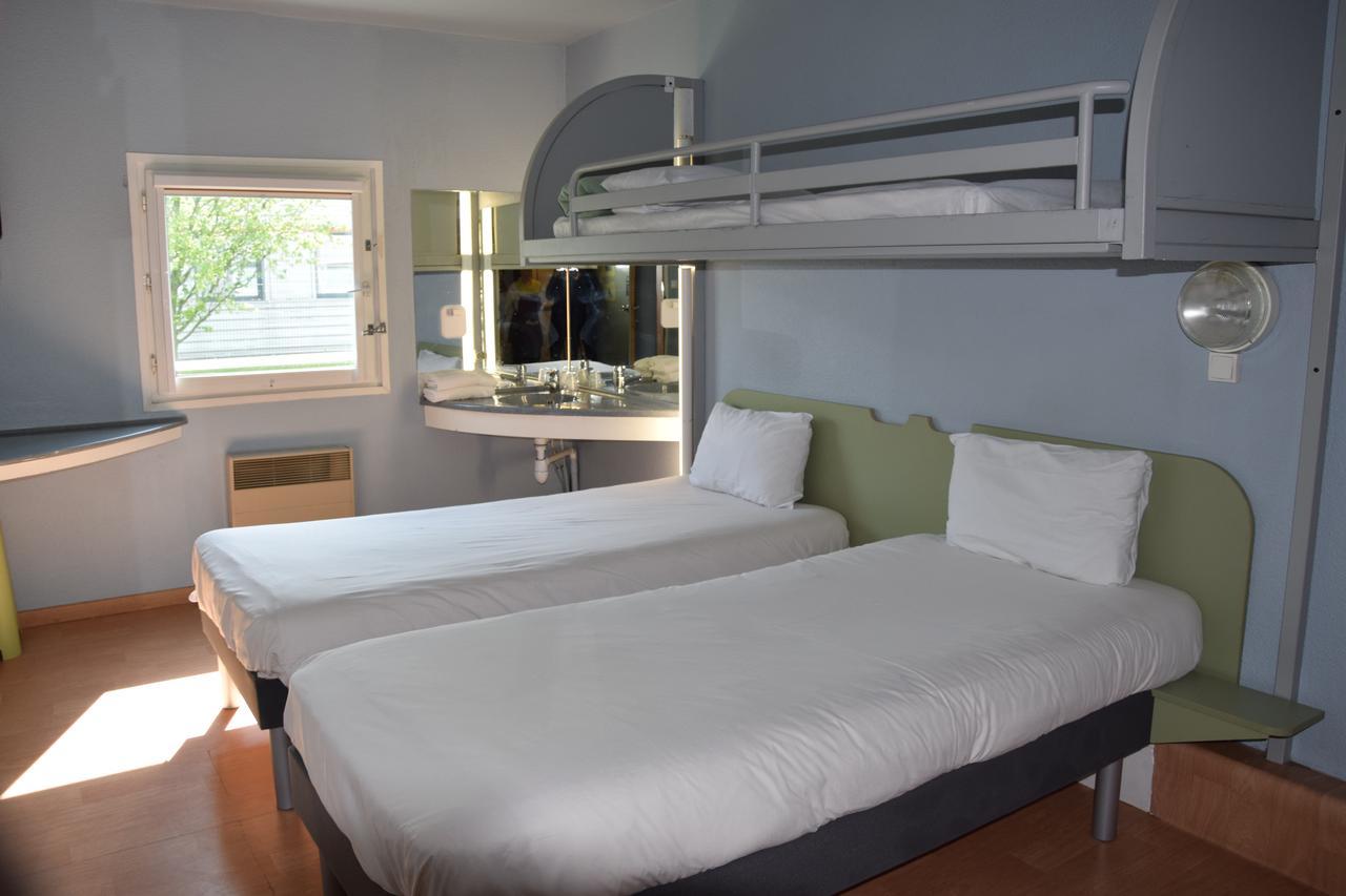 Design Booking Villeneuve le Roi Bagian luar foto